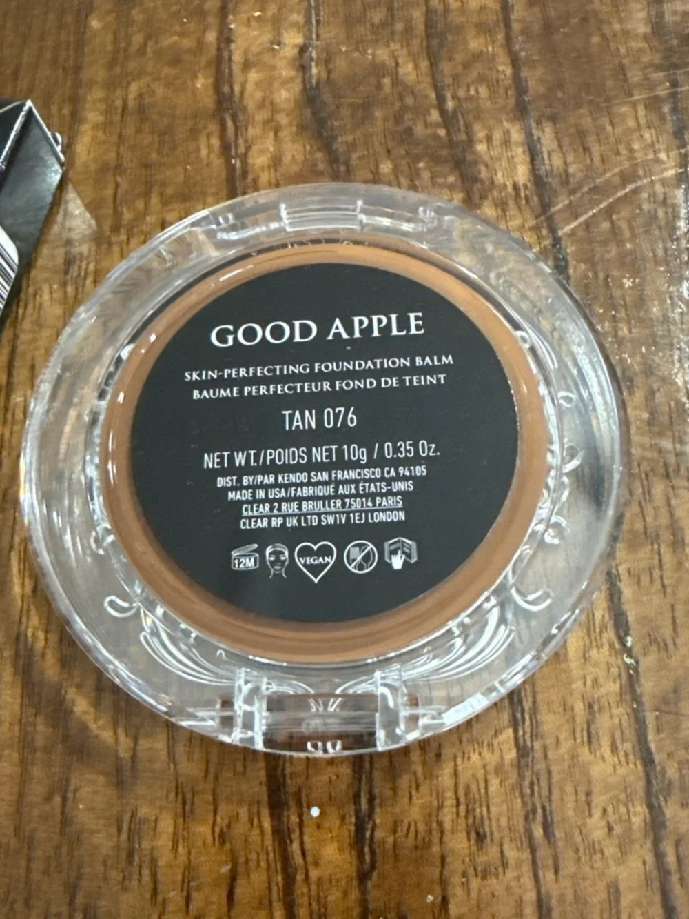 KVD Good Apple Skin-Perfecting Foundation Balm - Tan 076